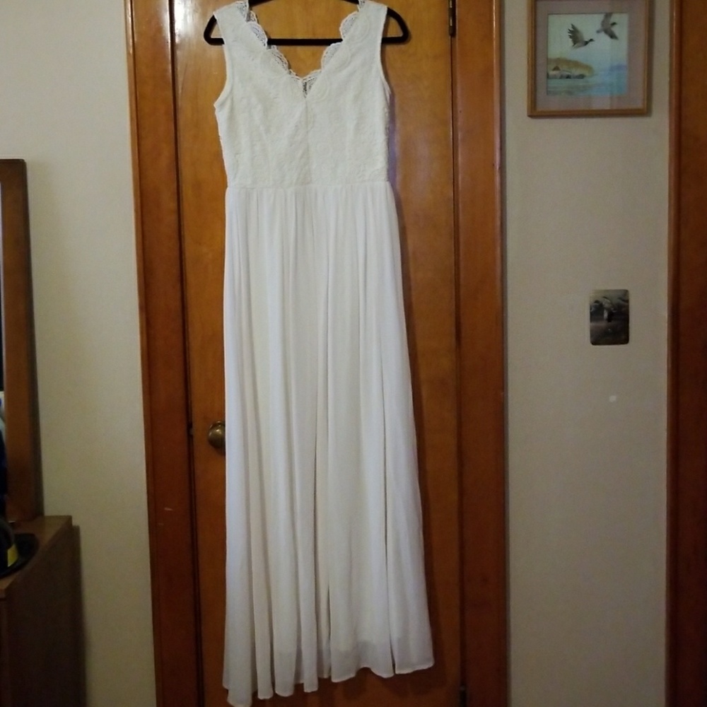 Off-white Lace Gown